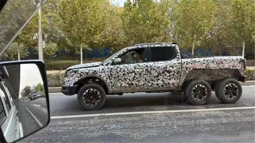 长城山海炮6×6谍照