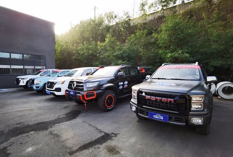 鲨鱼王多变体汽车智能皮卡后箱盖